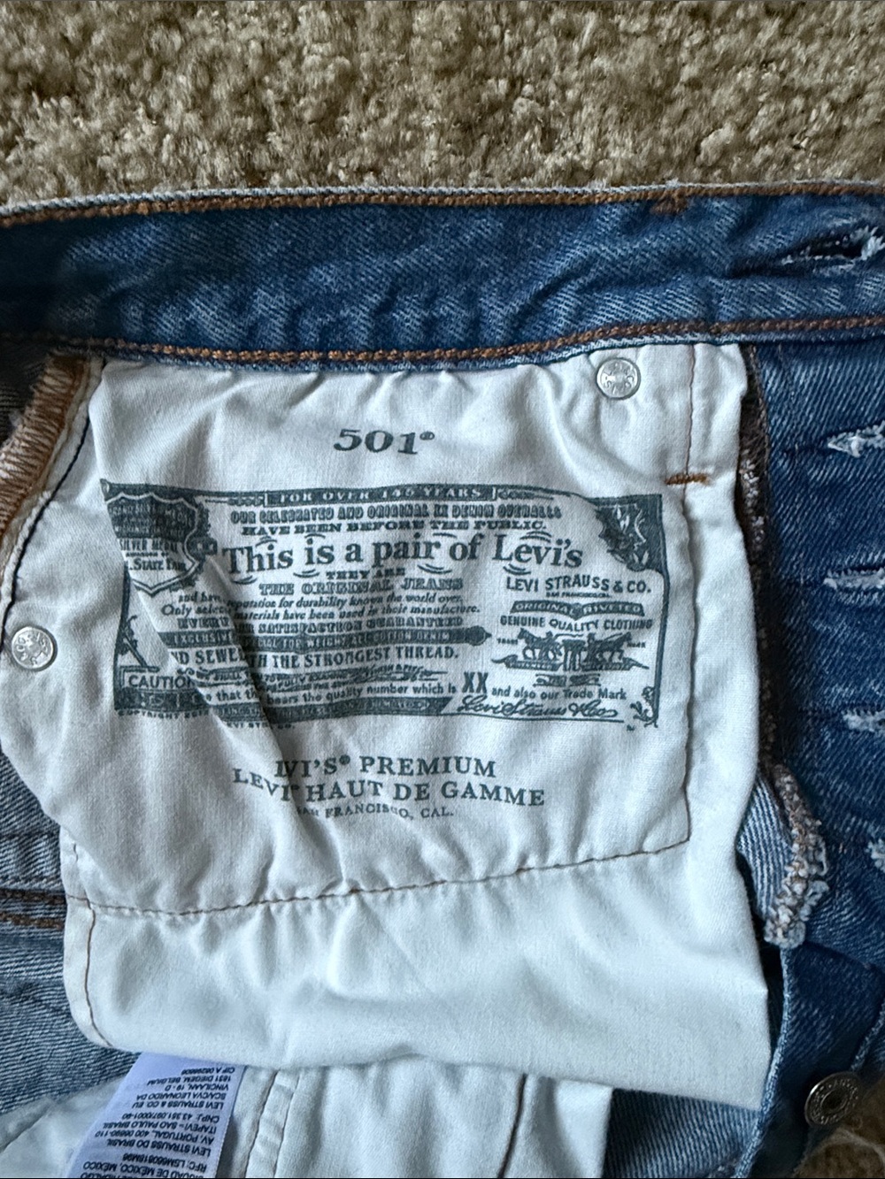 Levi’s button fly high rise 501 cutoff shorts size 26 - Picture 7 of 9